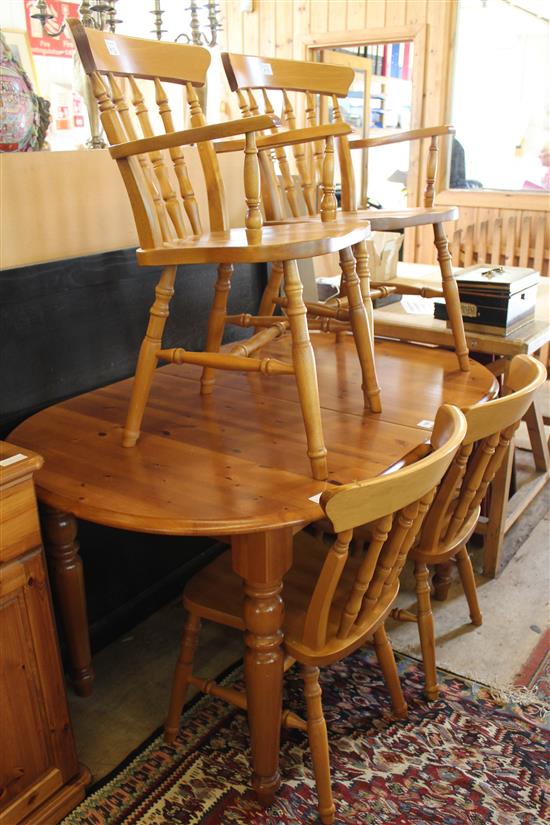 Modern pine table and 4 chairs(-)